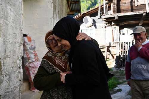 Kaymakamımız Sayın Betül BÜYÜKKILIÇ, İlçemizde İkamet Eden Kıymetli Vatandaşlarımızı Ziyaret Etti.